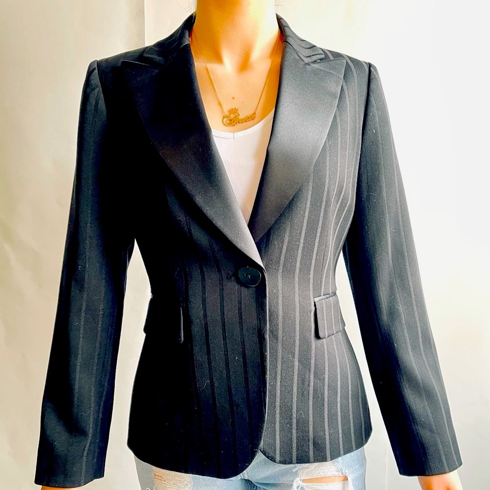 Tahari Arthur S Levine Striped Black Blazer - 2P